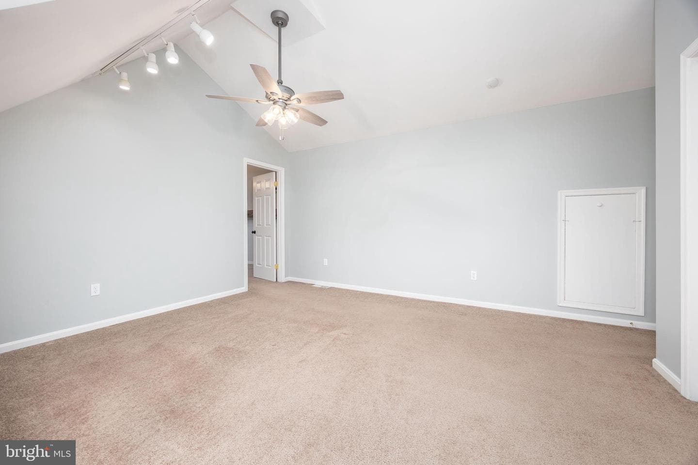 7 Mill Road photo 42