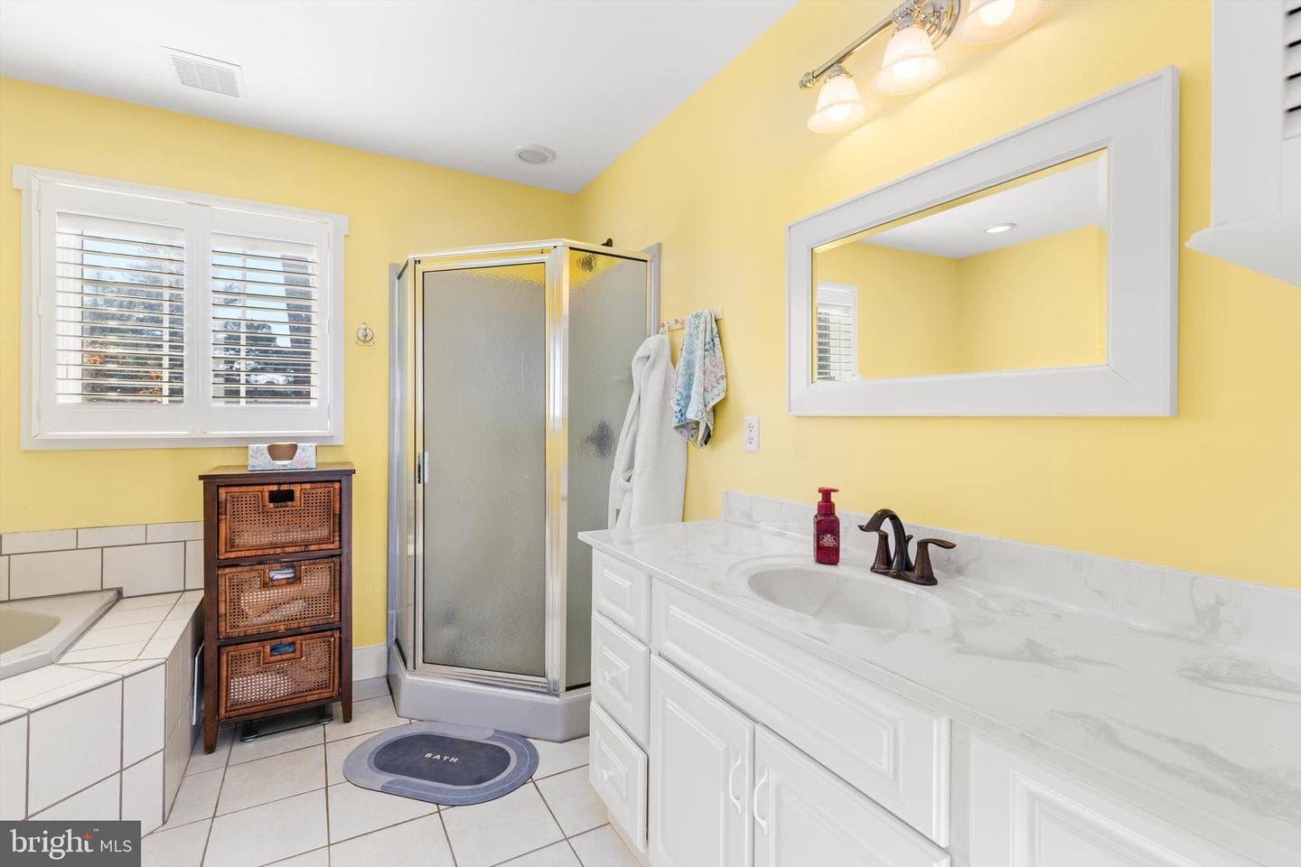 178 Teal Circle photo 26