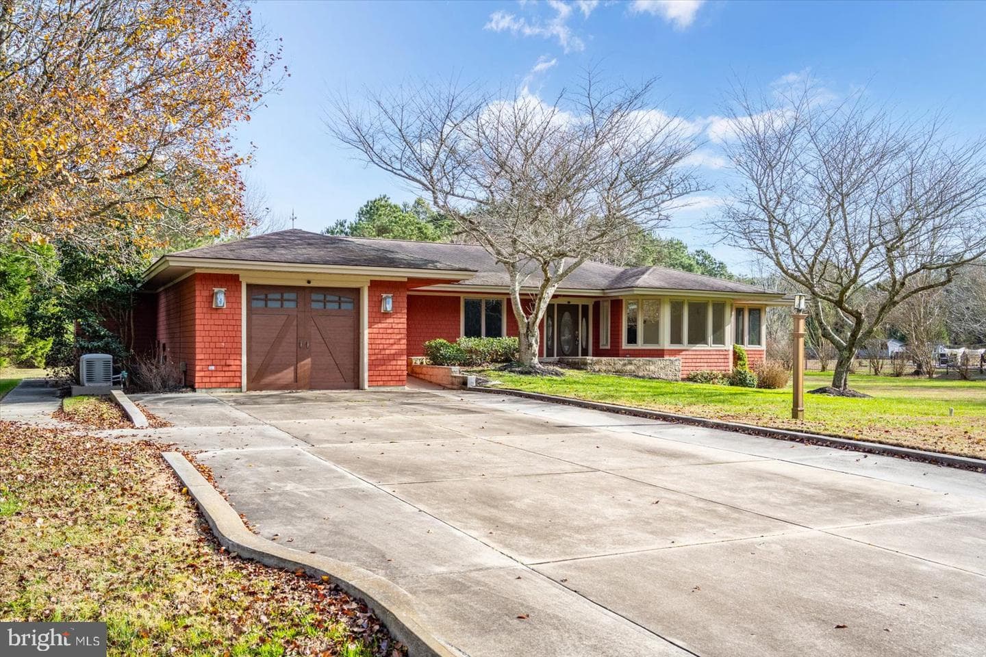 8814 Hunting Hound Road photo 2