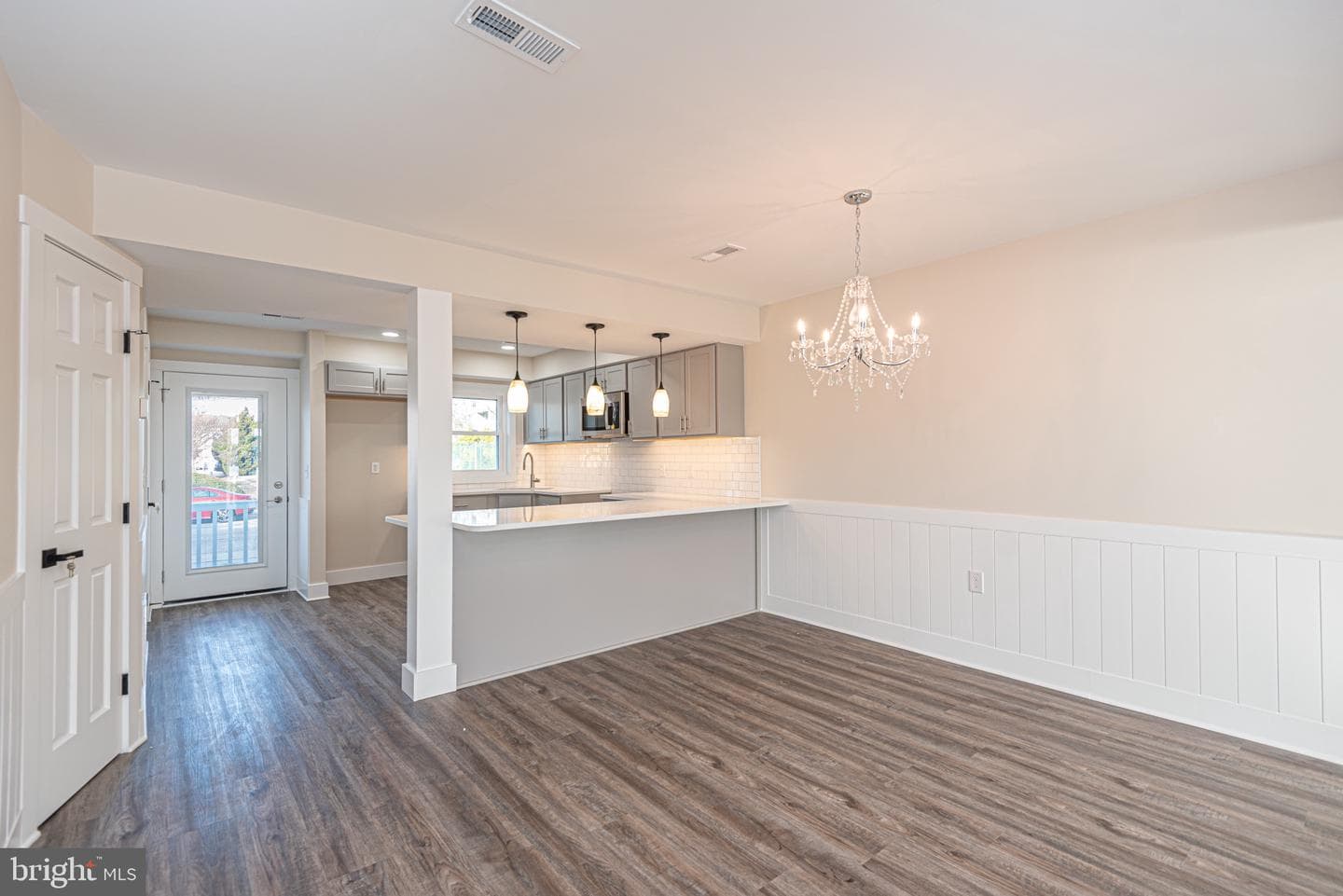 163 Jamestown Road photo 17