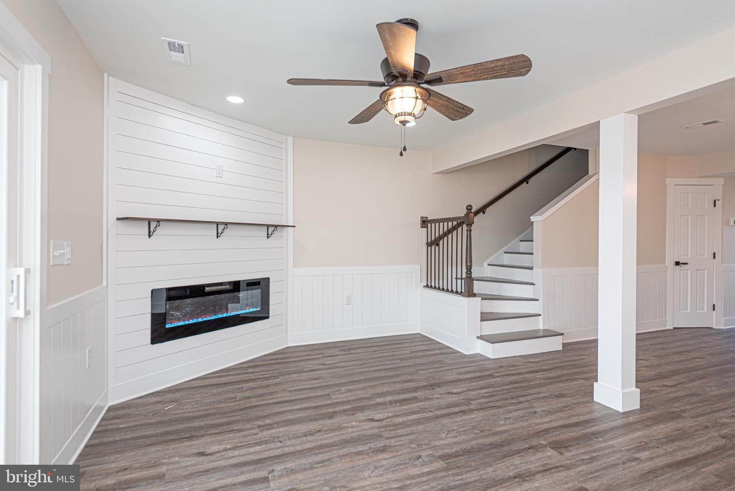 163 Jamestown Road photo 21