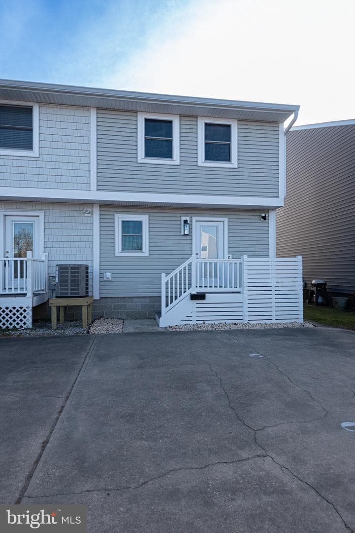 163 Jamestown Road photo 3