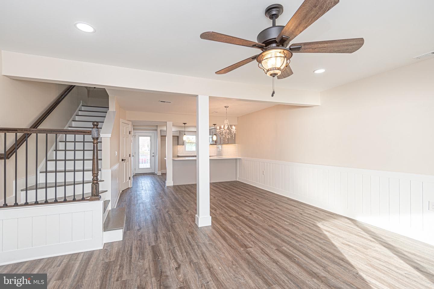 163 Jamestown Road photo 31