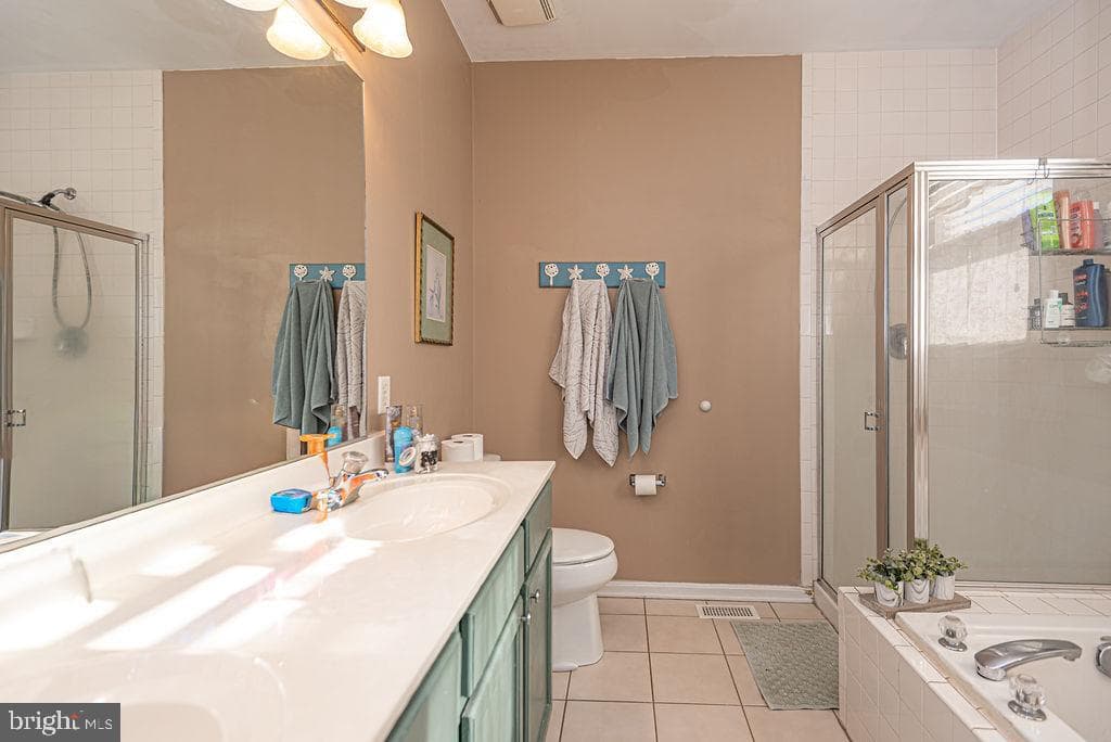 207 Enterprise Drive photo 20