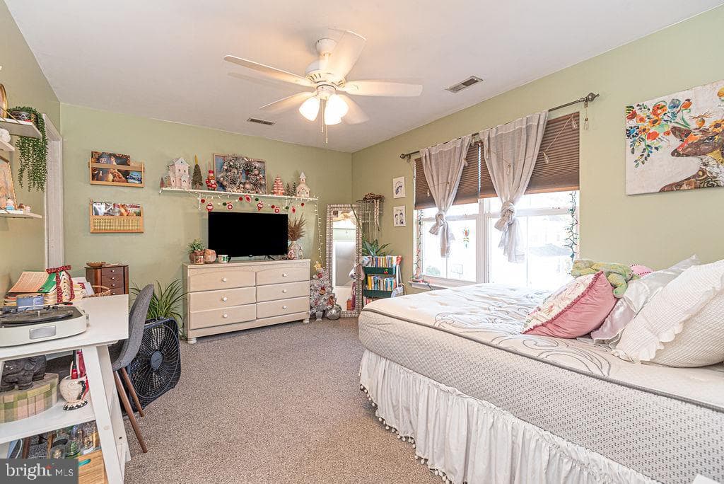 207 Enterprise Drive photo 33