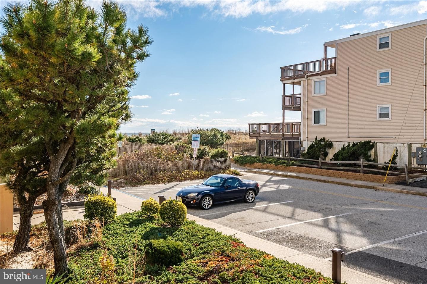 5801 Atlantic Avenue #101 photo 33