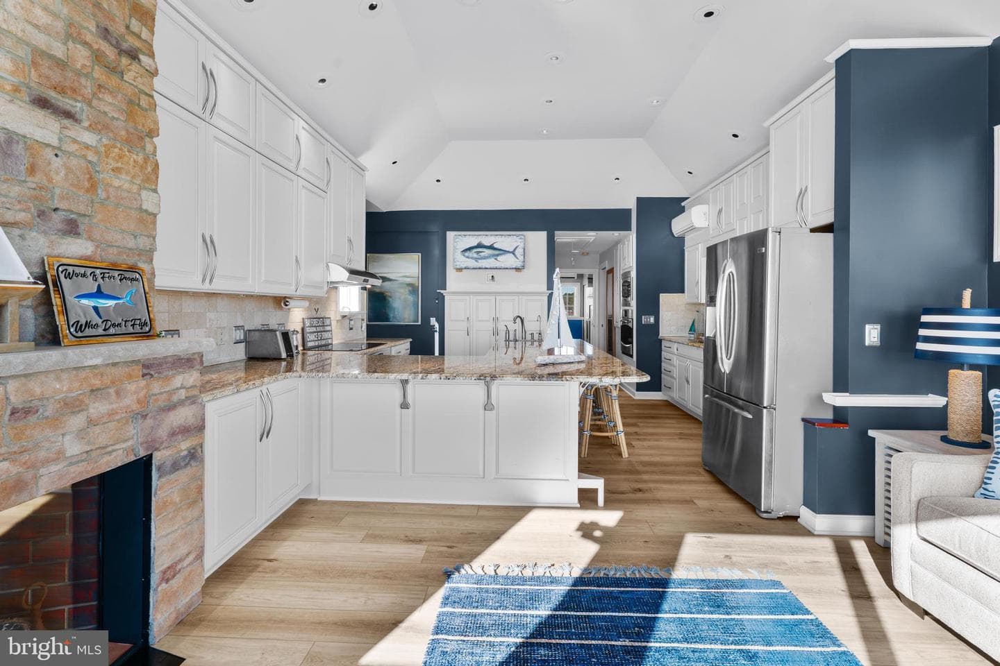 26 West Mallard photo 15