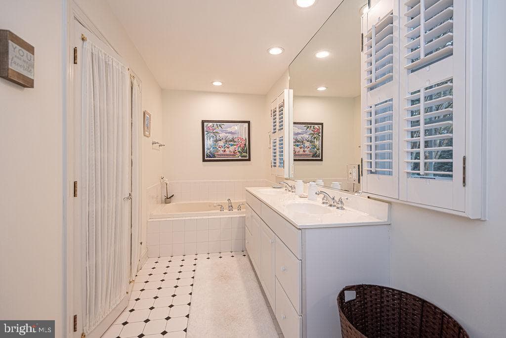 10641 Piney Island Dr photo 33