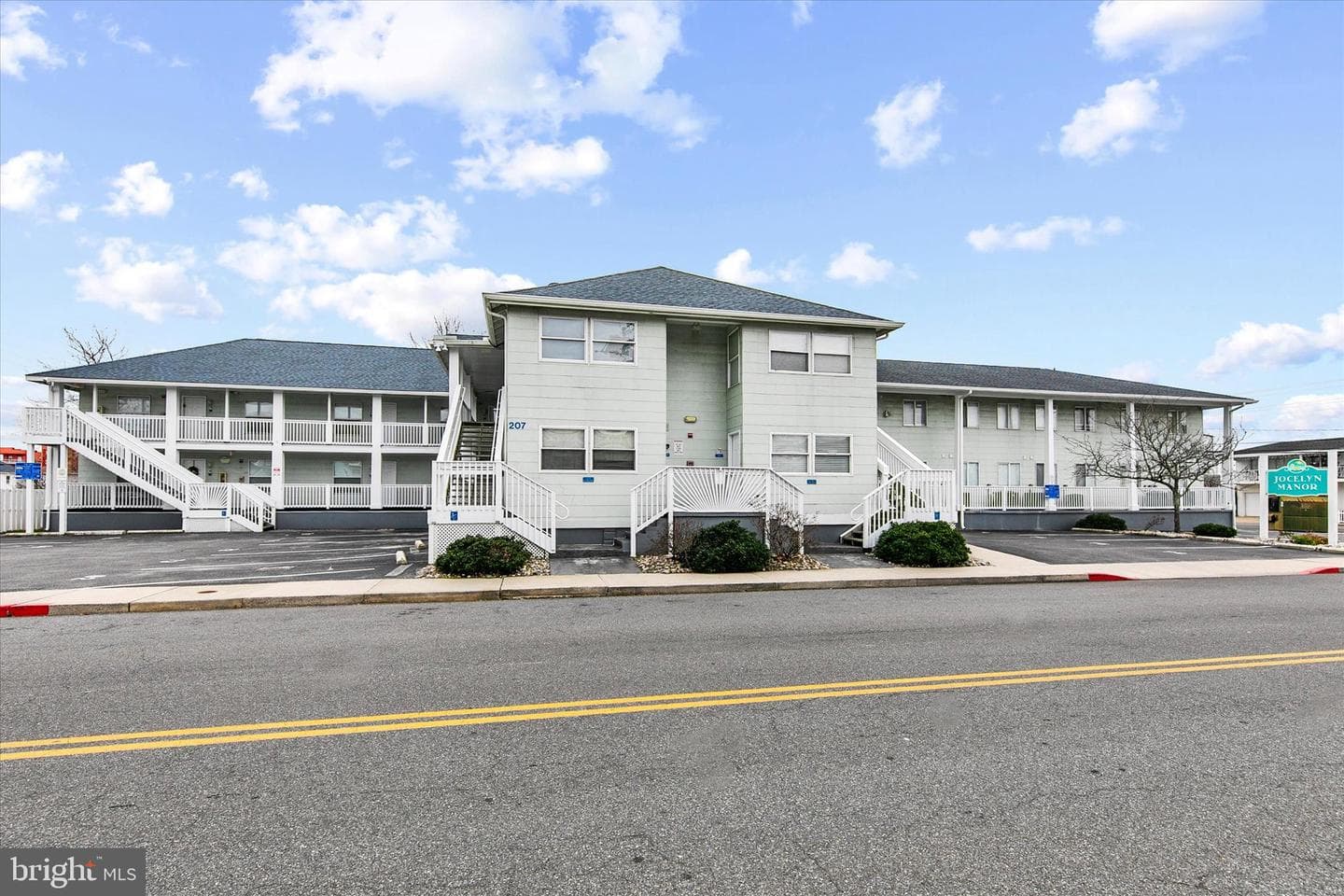 207 8th Street #102c, Ocean City