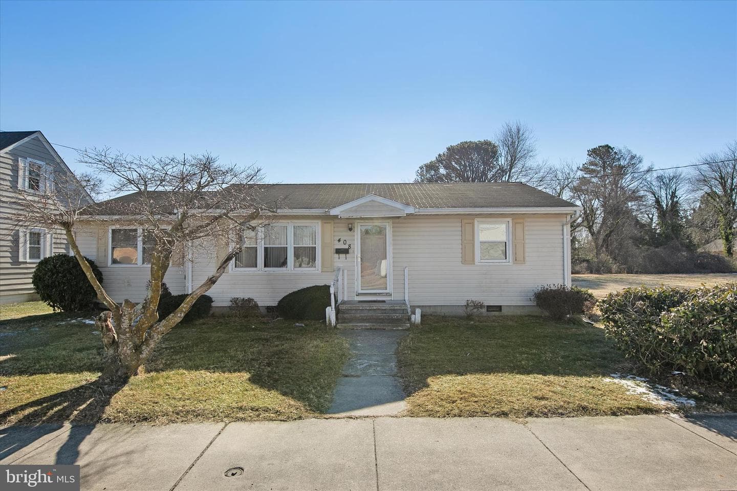408 Flower Street photo 2