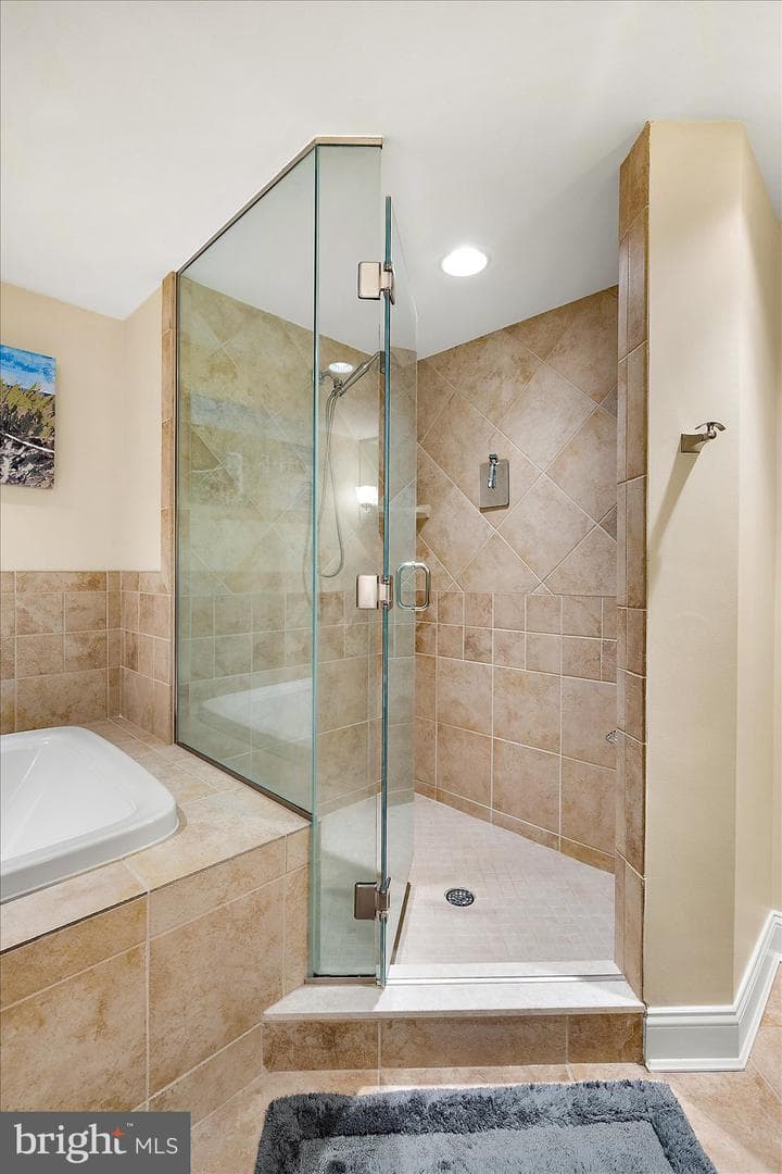 8 60th St # 302 photo 52