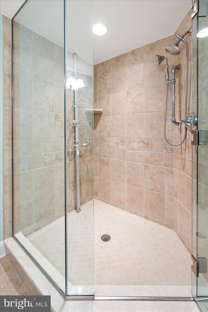 8 60th St # 302 photo 53