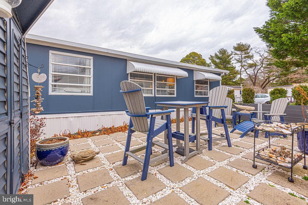 114 Skipjack Circle photo 5