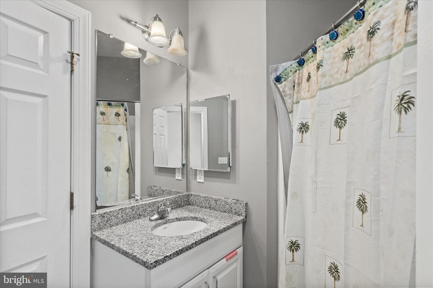 108 Franklin Avenue photo 41