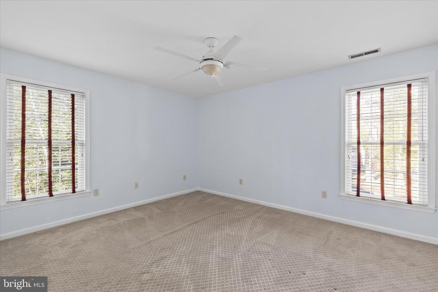 8 Edgewood Drive photo 19