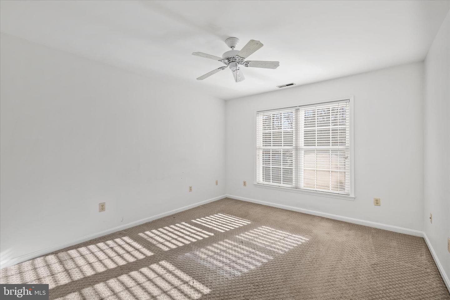 8 Edgewood Drive photo 26