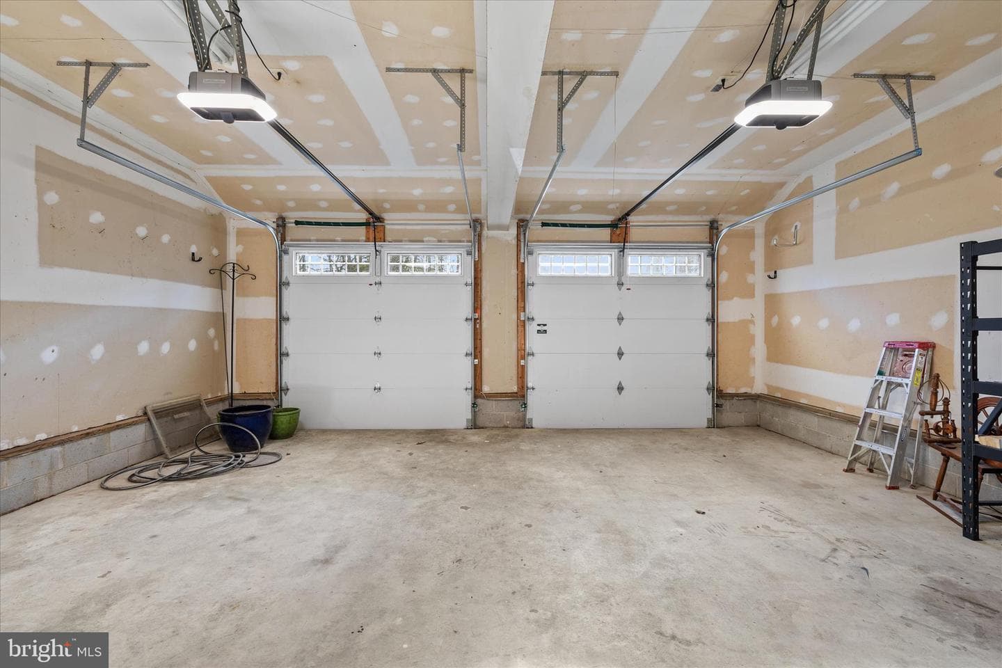 8 Edgewood Drive photo 28