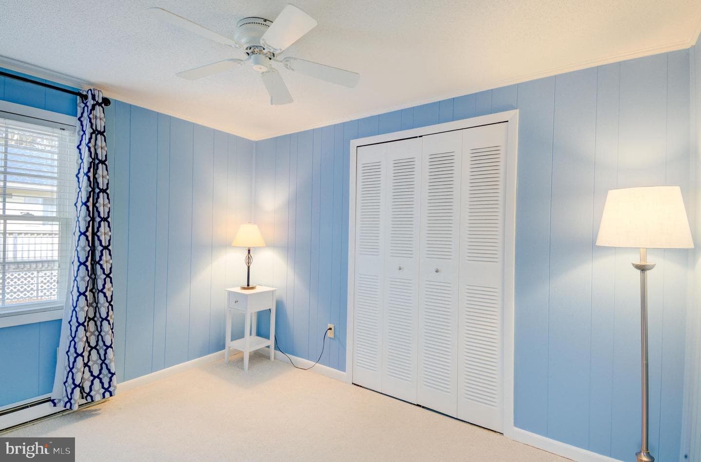113 Teal Circle photo 9