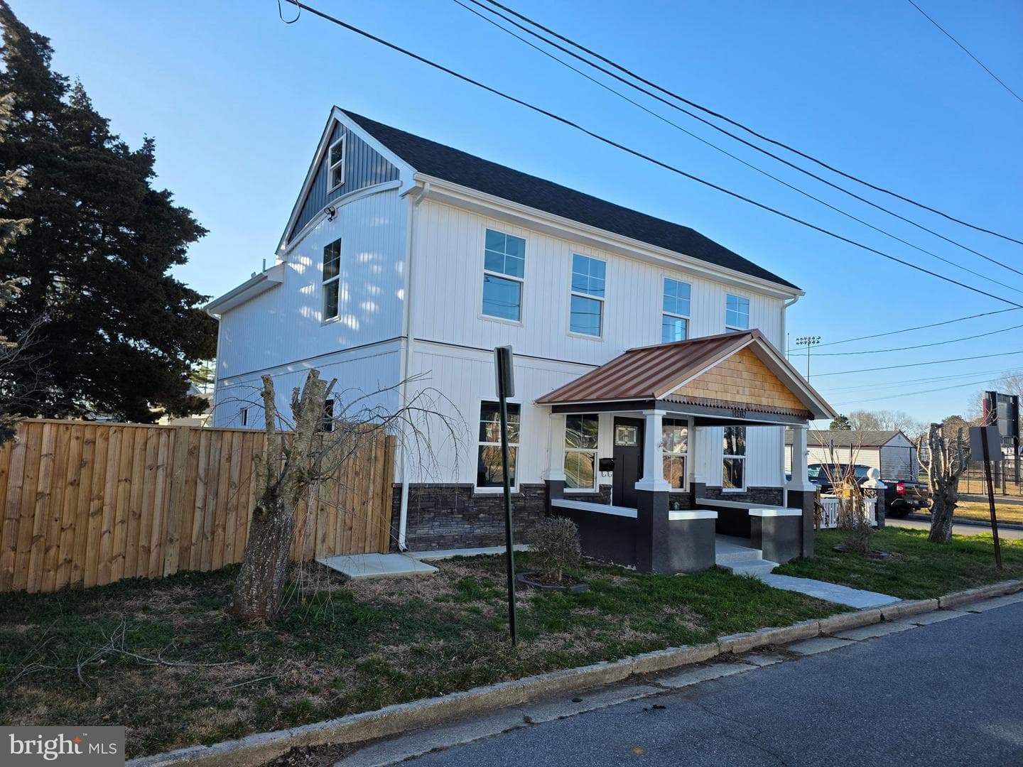 109 Powell Street photo 3