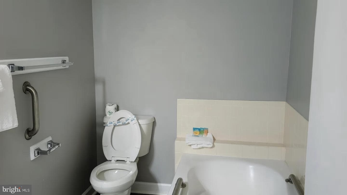105 Edward Taylor Drive #unit # 251 Week # 36 photo 20