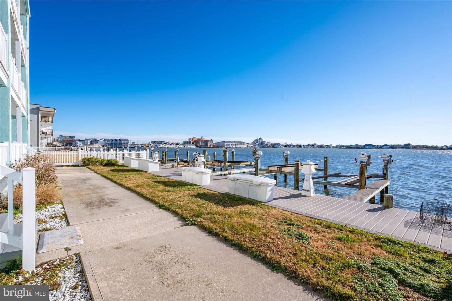419 Bayshore Drive #202 photo 6