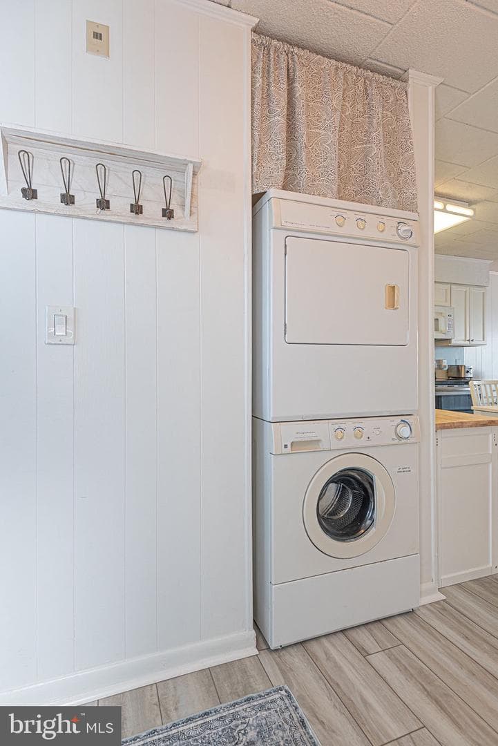 745 Mooring Road #105 photo 30