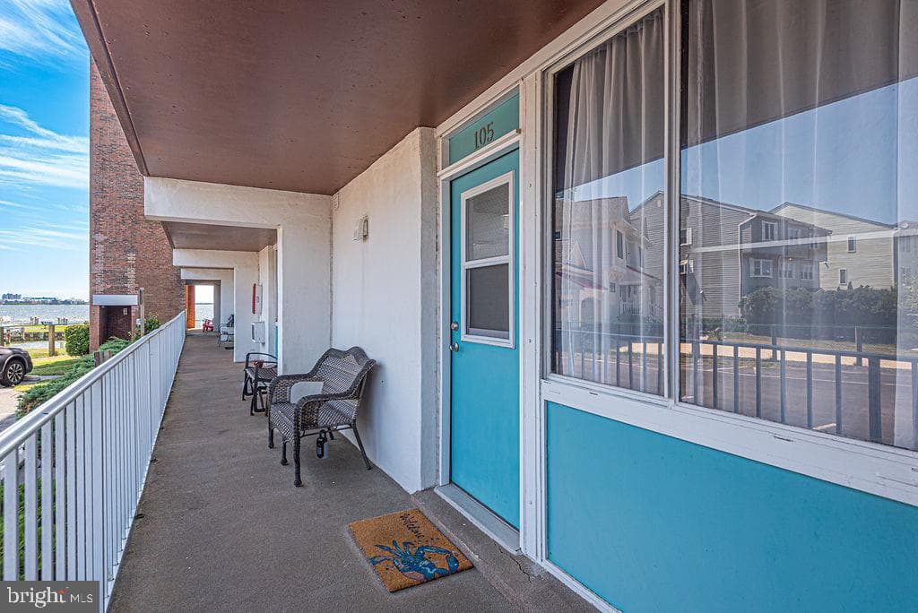 745 Mooring Road #105 photo 35