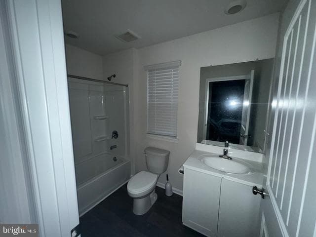 1921 N Old Mill Drive photo 14