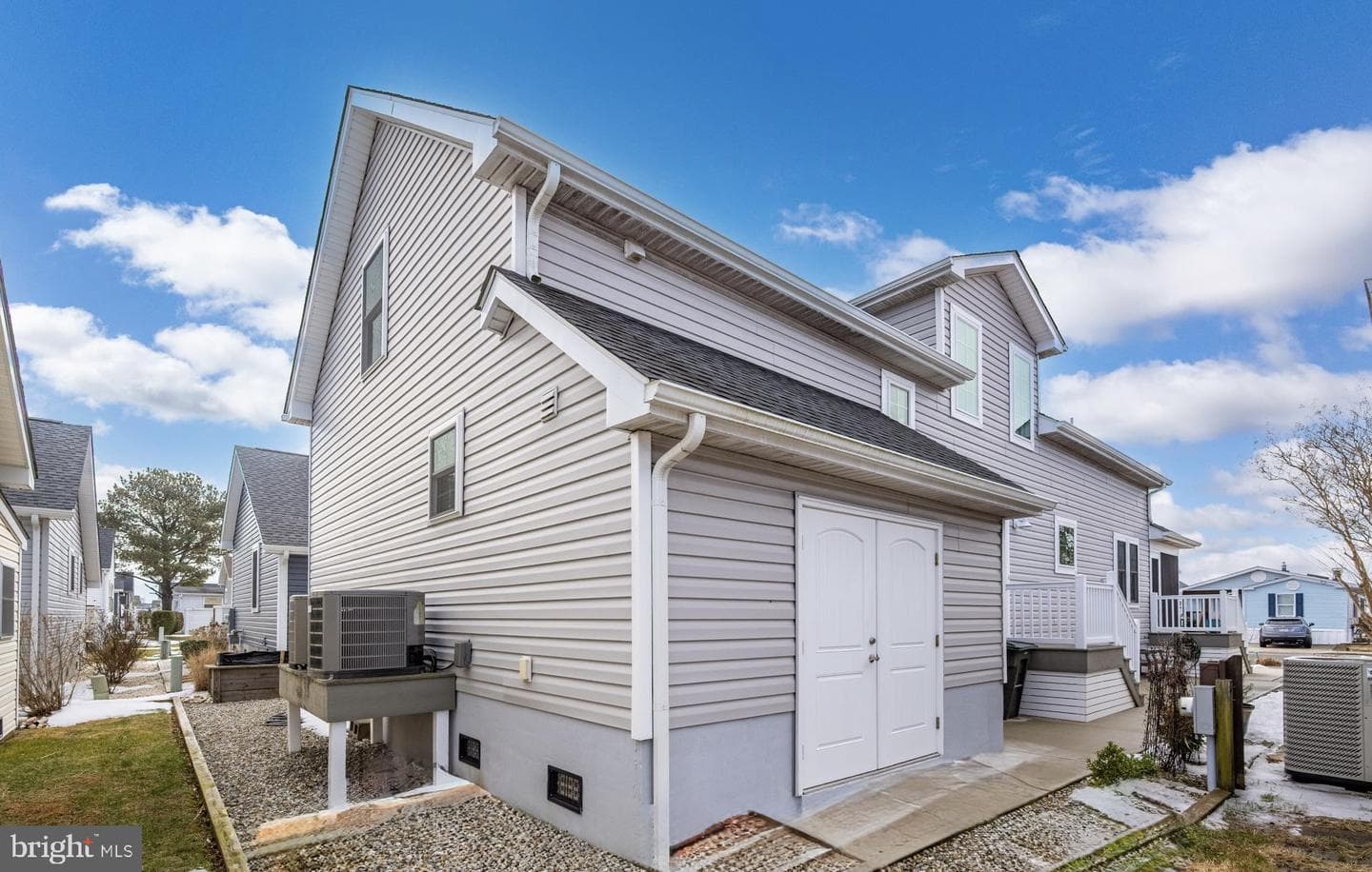 144 Clam Shell Road photo 3