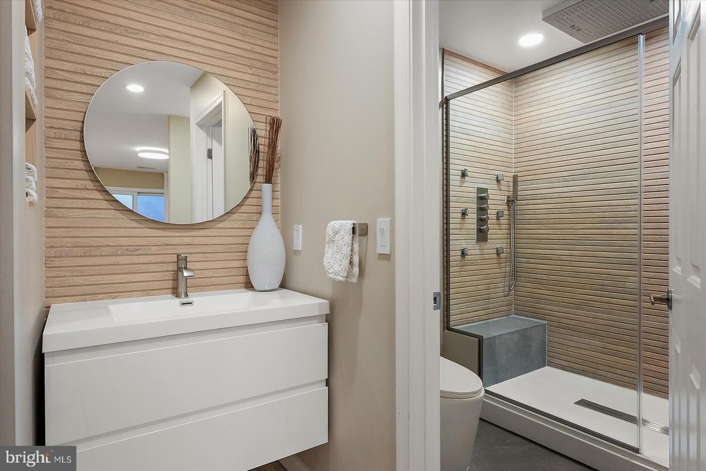 201 S Heron Drive #26b28 photo 45