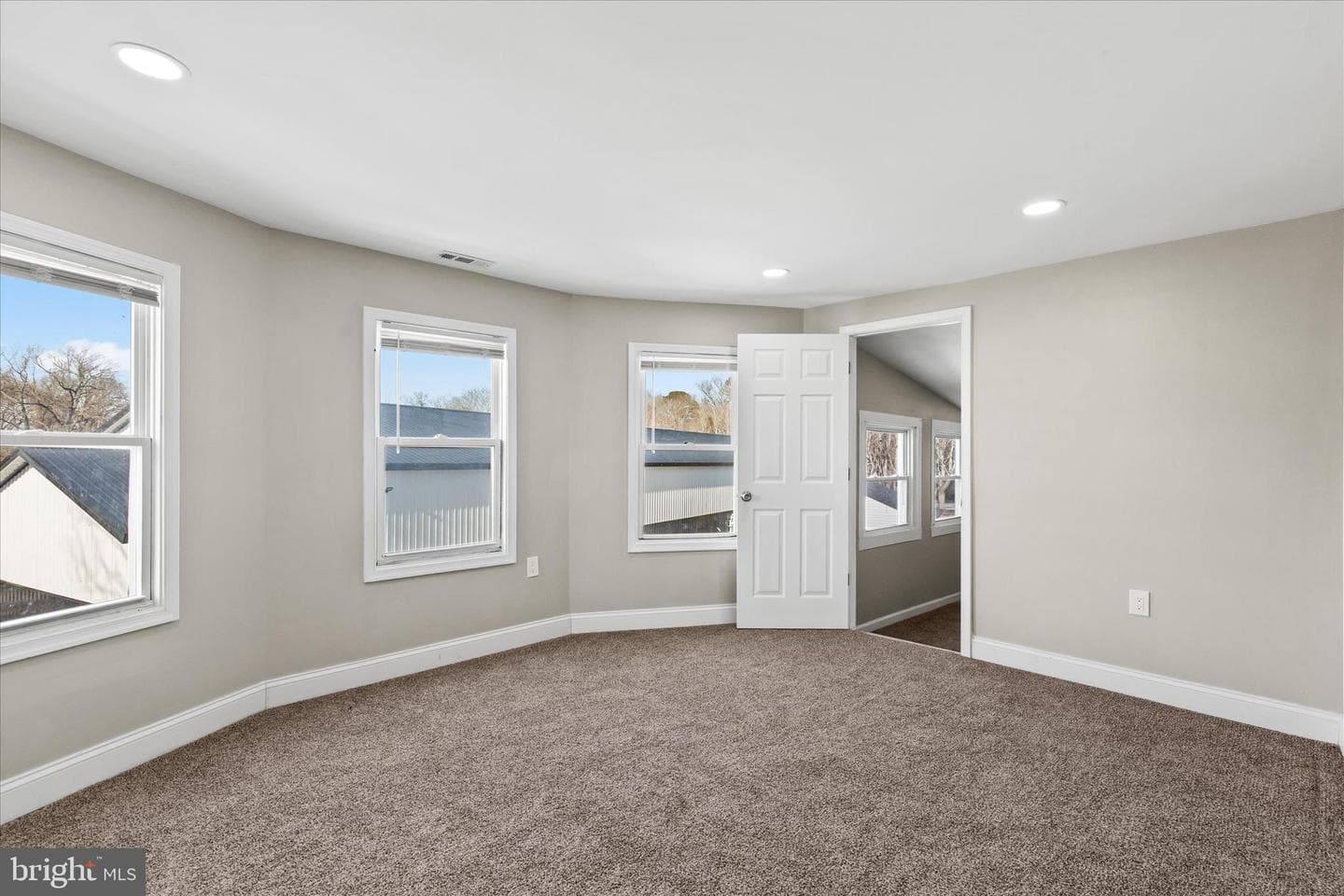 11636 Worcester Highway photo 27