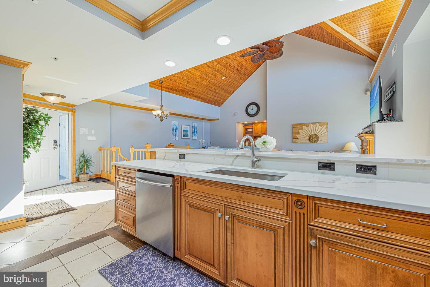 6301 Atlantic Avenue #403 photo 18