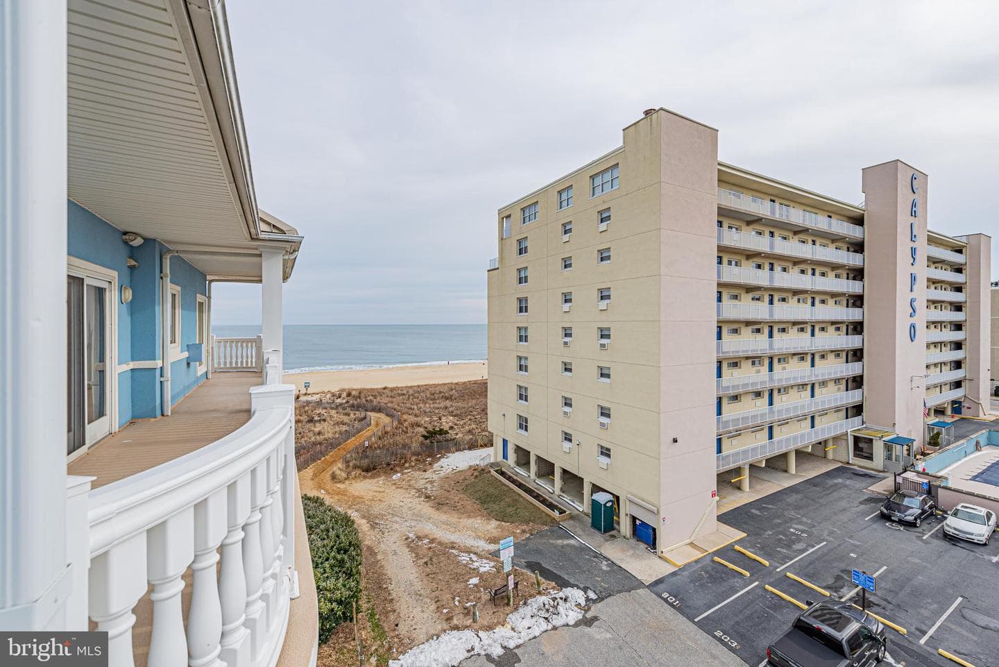 6301 Atlantic Avenue #403 photo 5