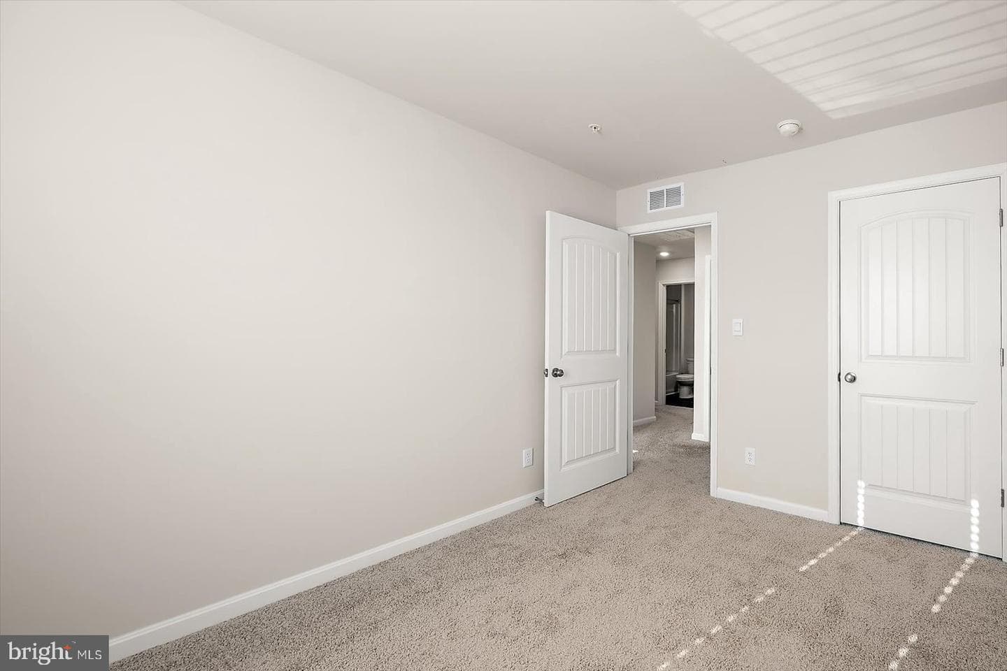 102 Fox Hound Street photo 30