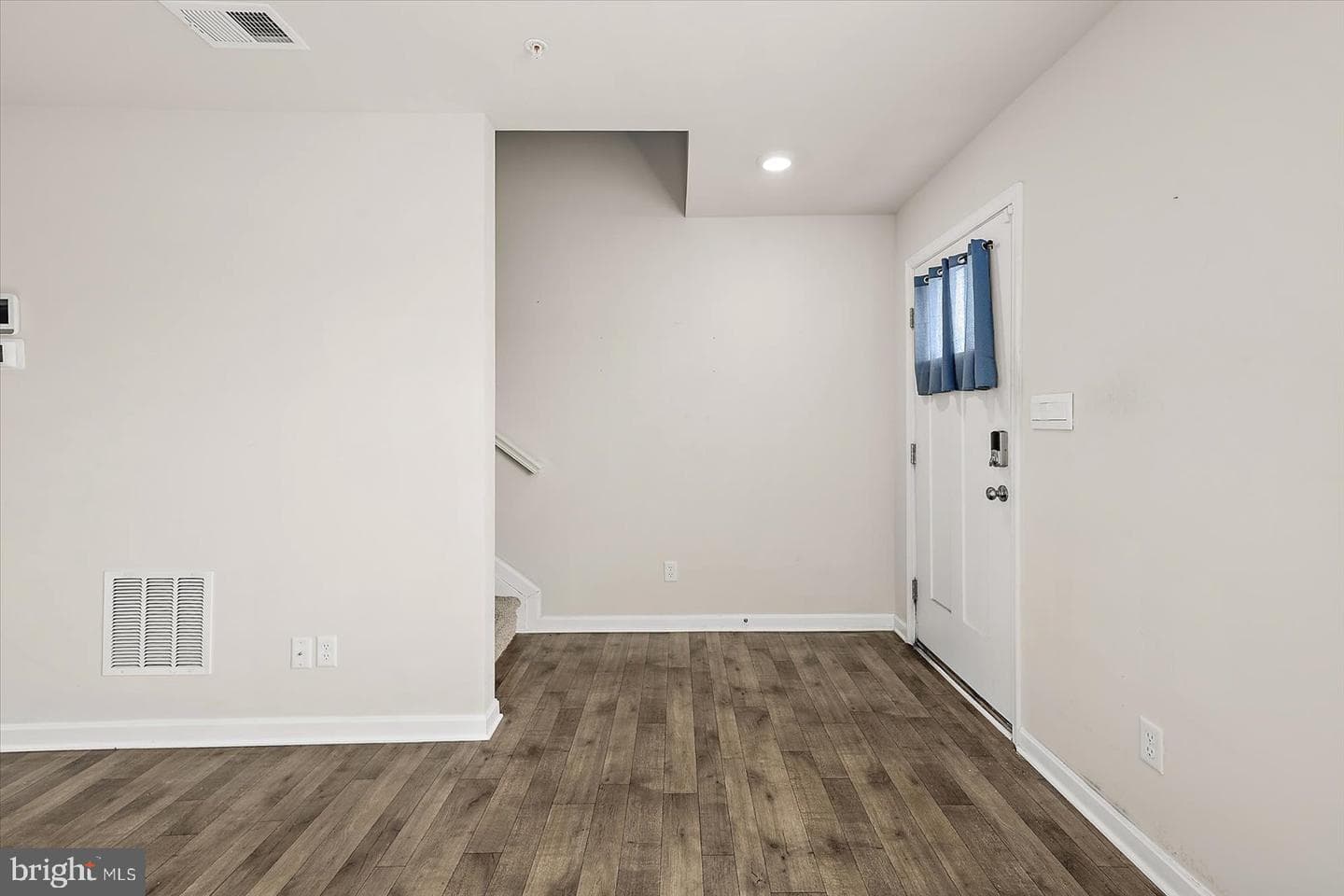 102 Fox Hound Street photo 7