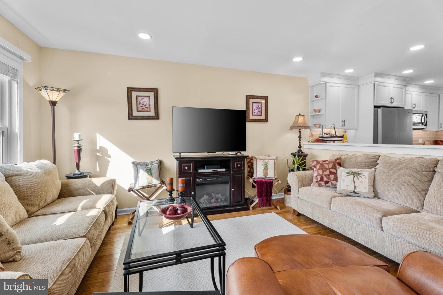 160 Jamestown Road photo 15