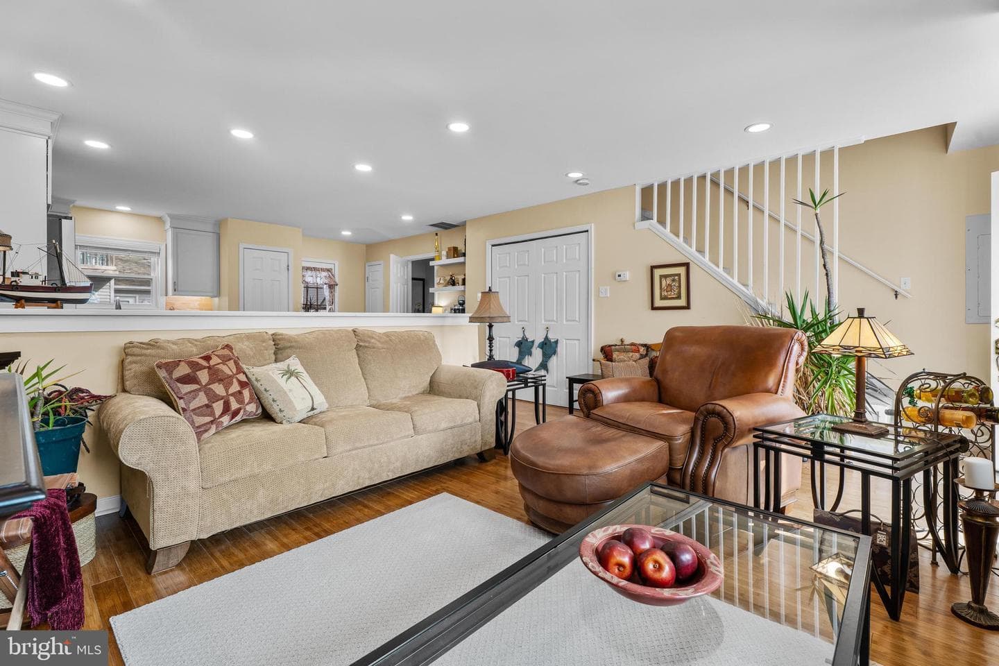 160 Jamestown Road photo 18