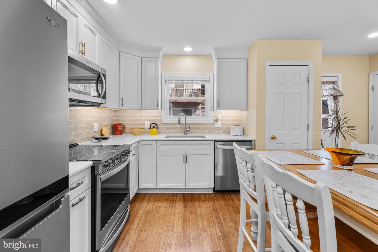 160 Jamestown Road photo 30