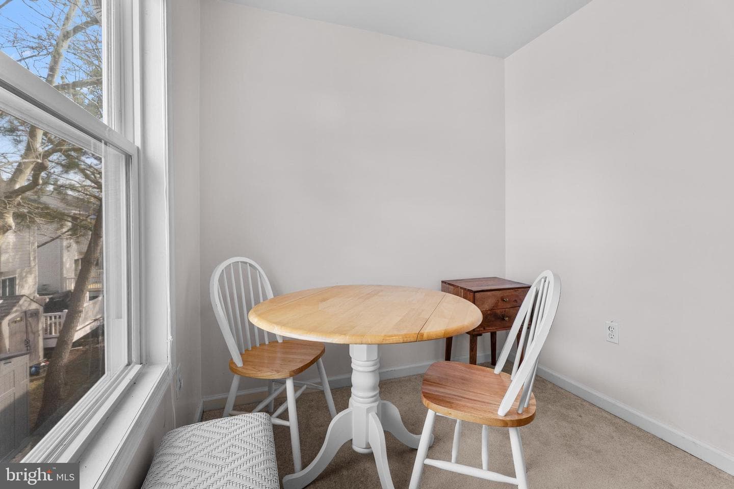 160 Jamestown Road photo 36