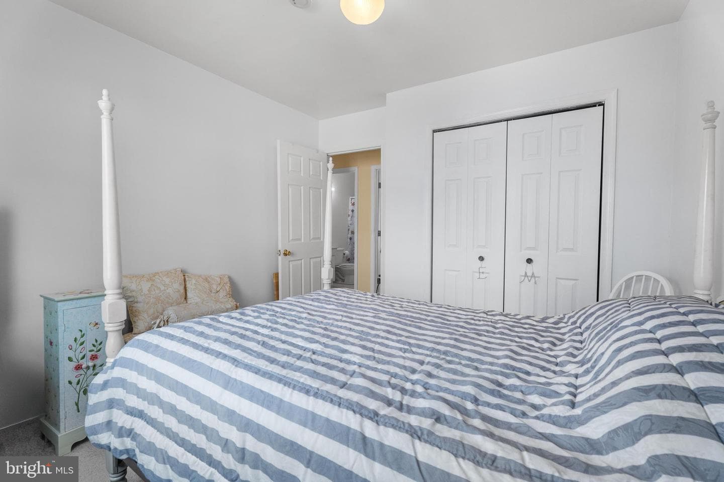 160 Jamestown Road photo 39
