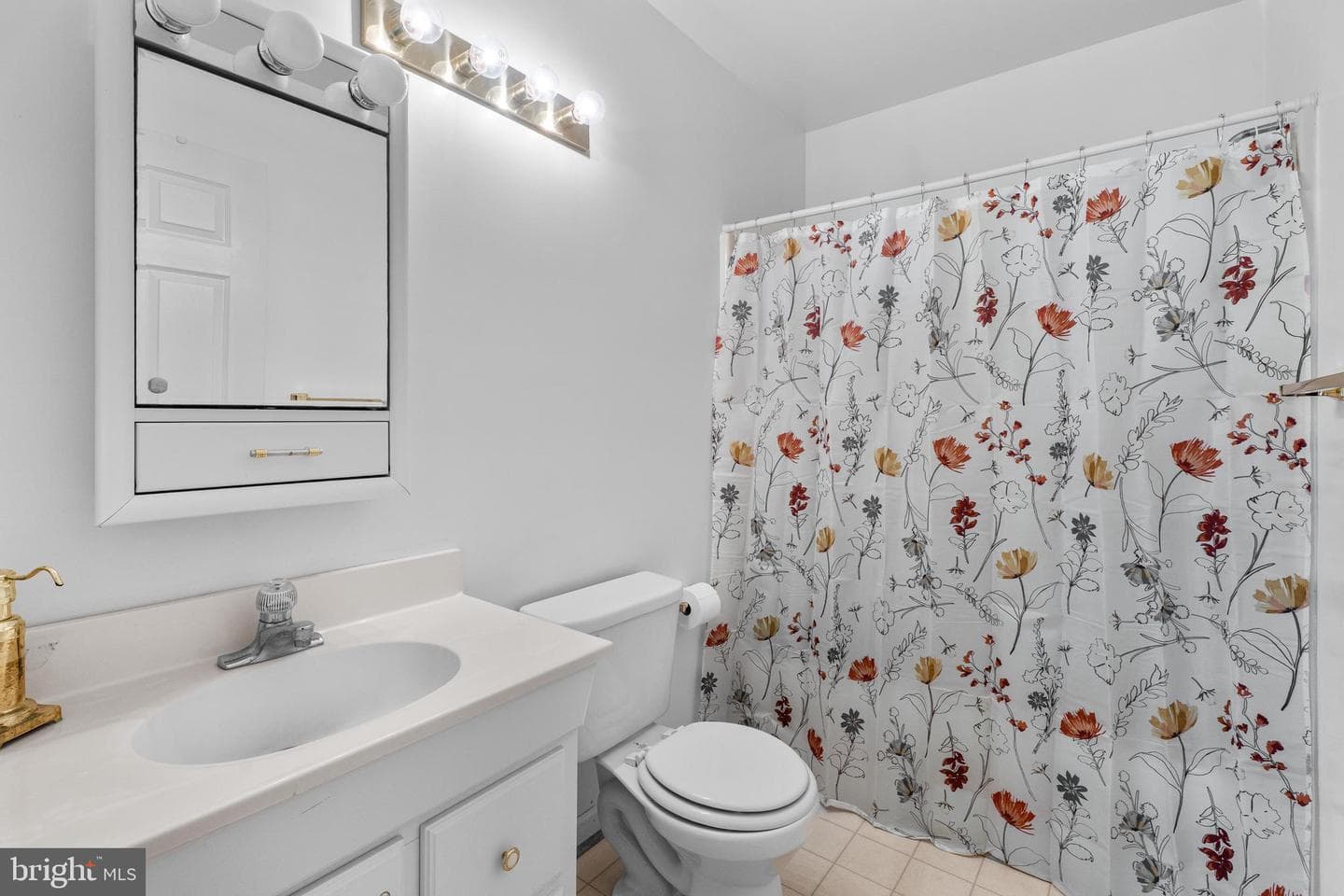 160 Jamestown Road photo 42