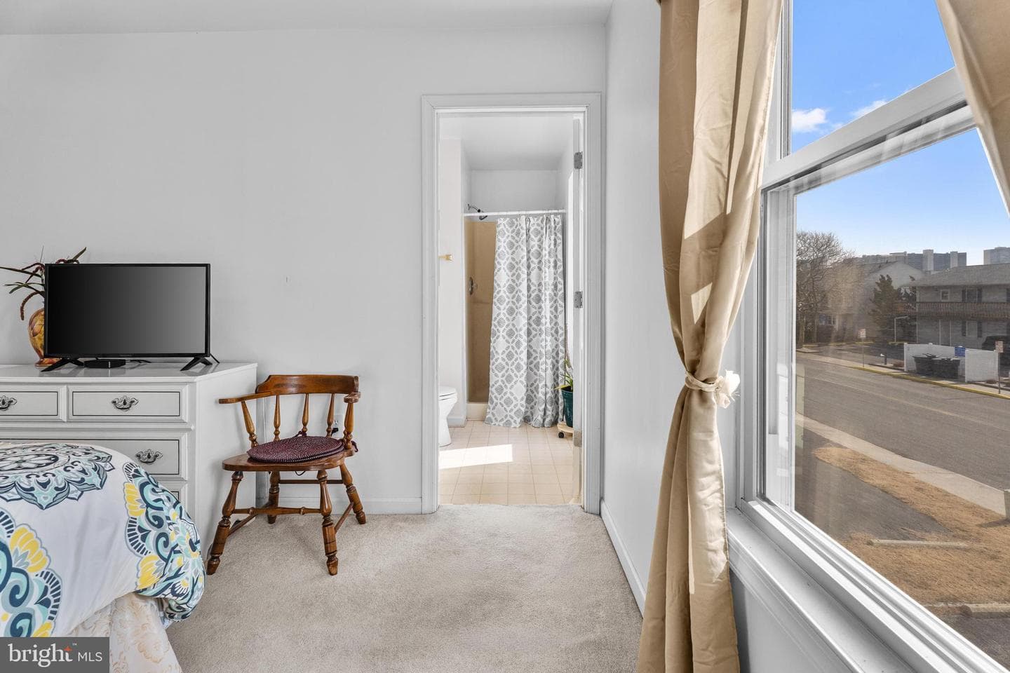 160 Jamestown Road photo 49
