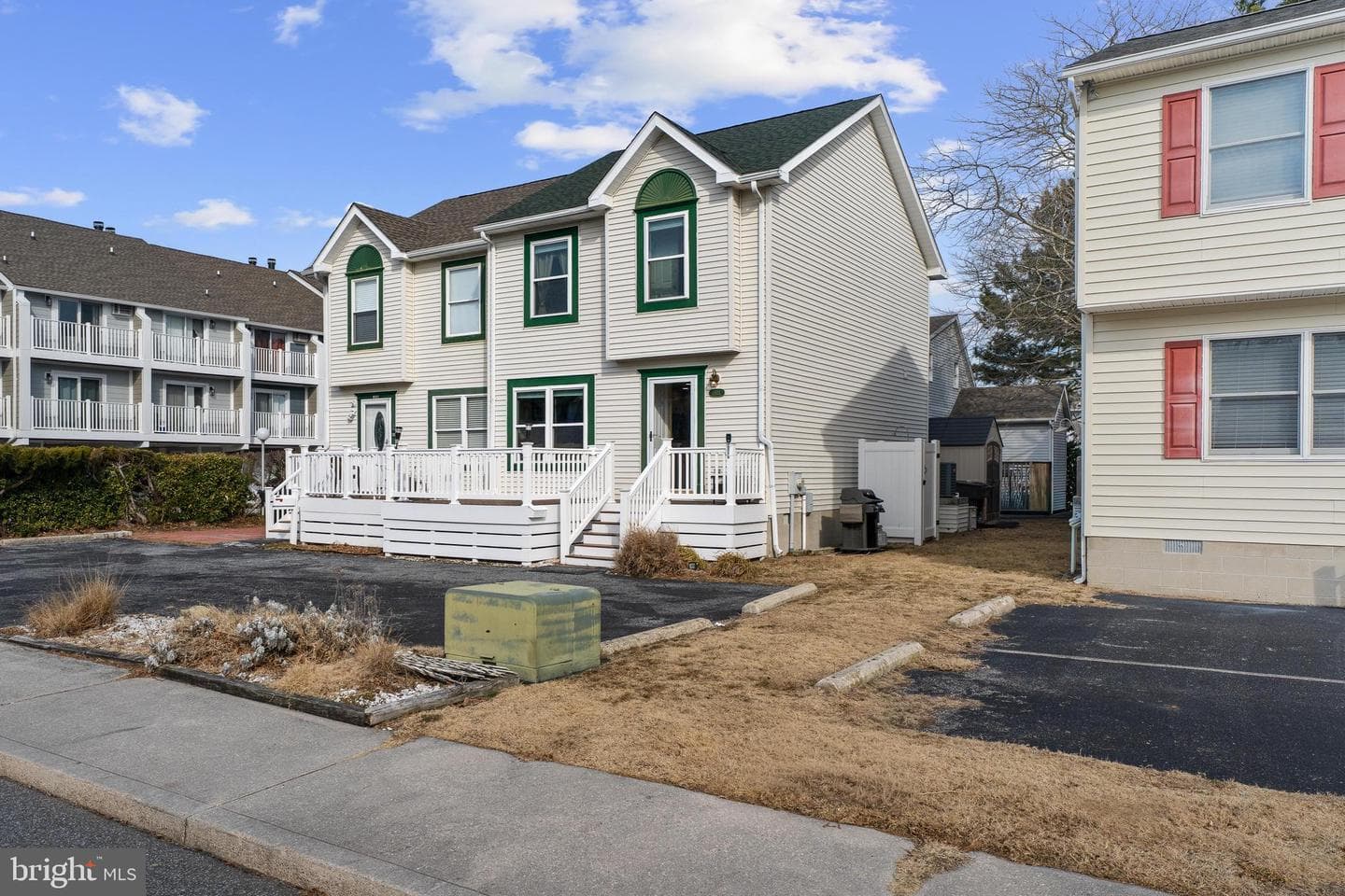 160 Jamestown Road photo 5