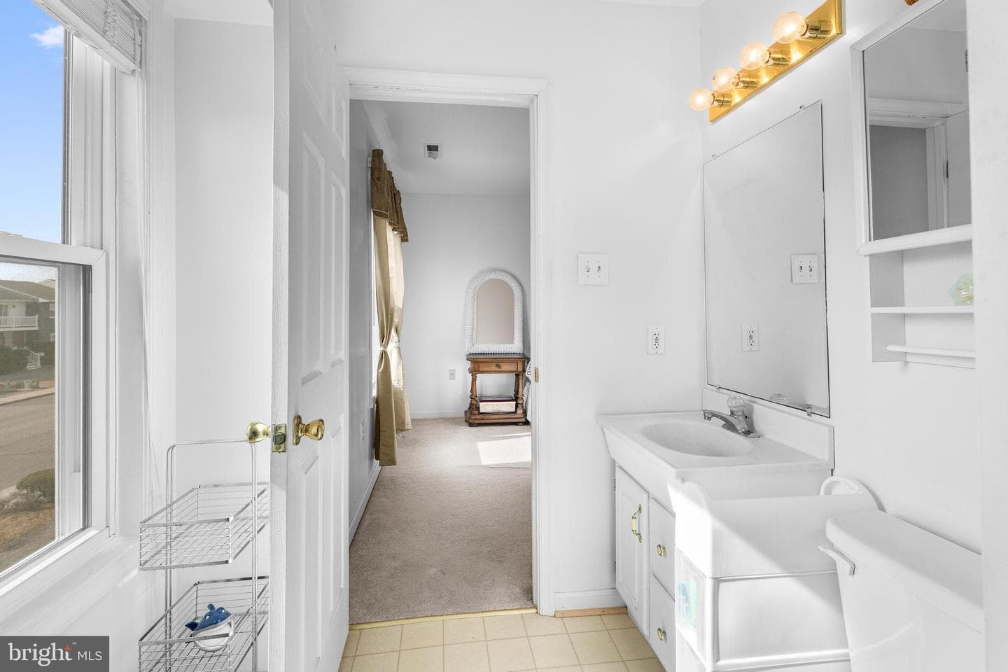 160 Jamestown Road photo 51