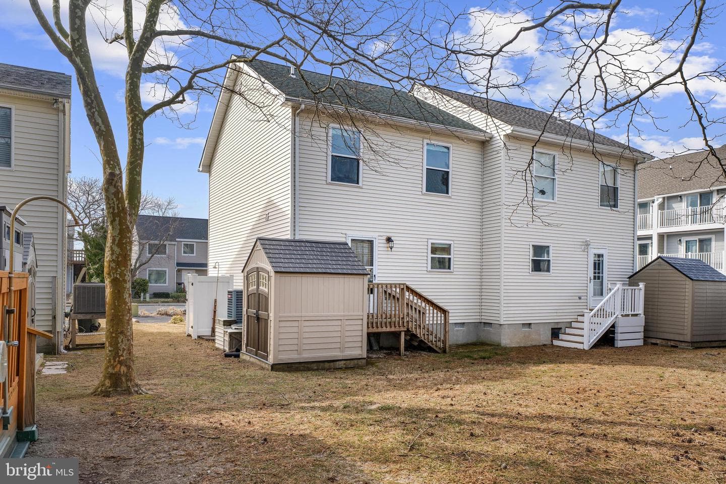 160 Jamestown Road photo 8