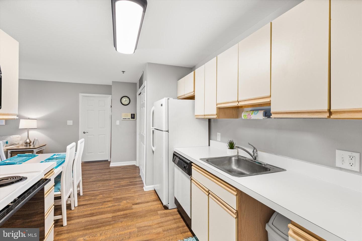 201 S Heron Drive #8e1 photo 18