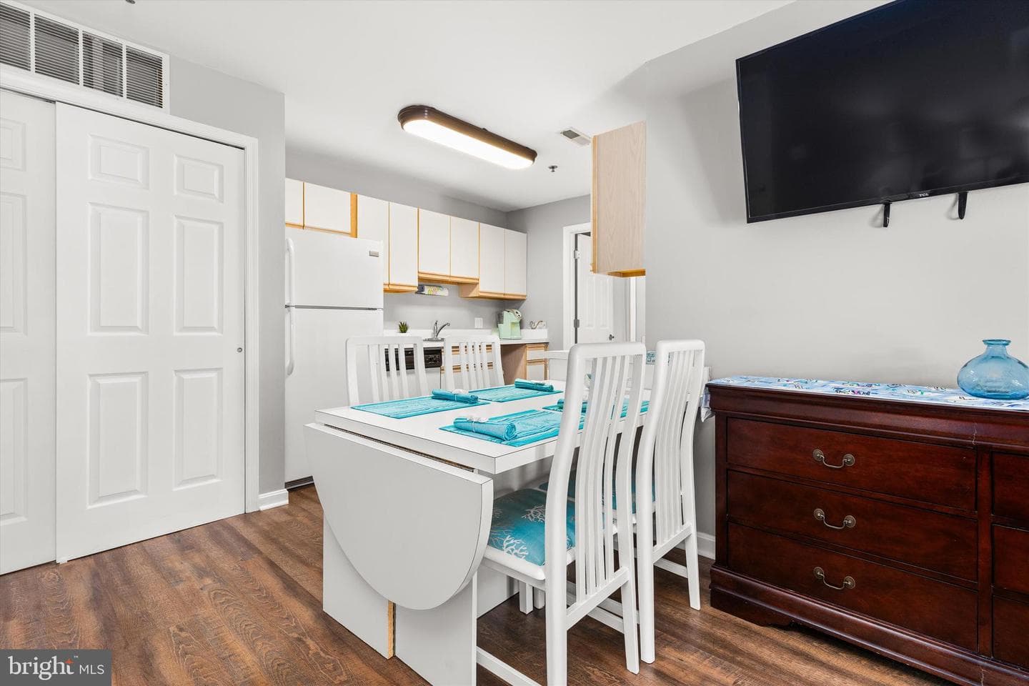 201 S Heron Drive #8e1 photo 22