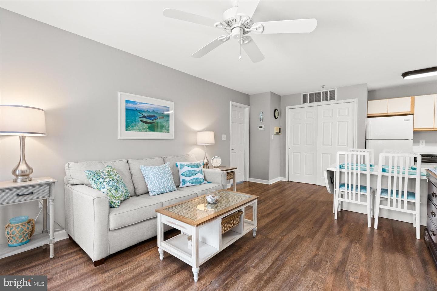 201 S Heron Drive #8e1 photo 9