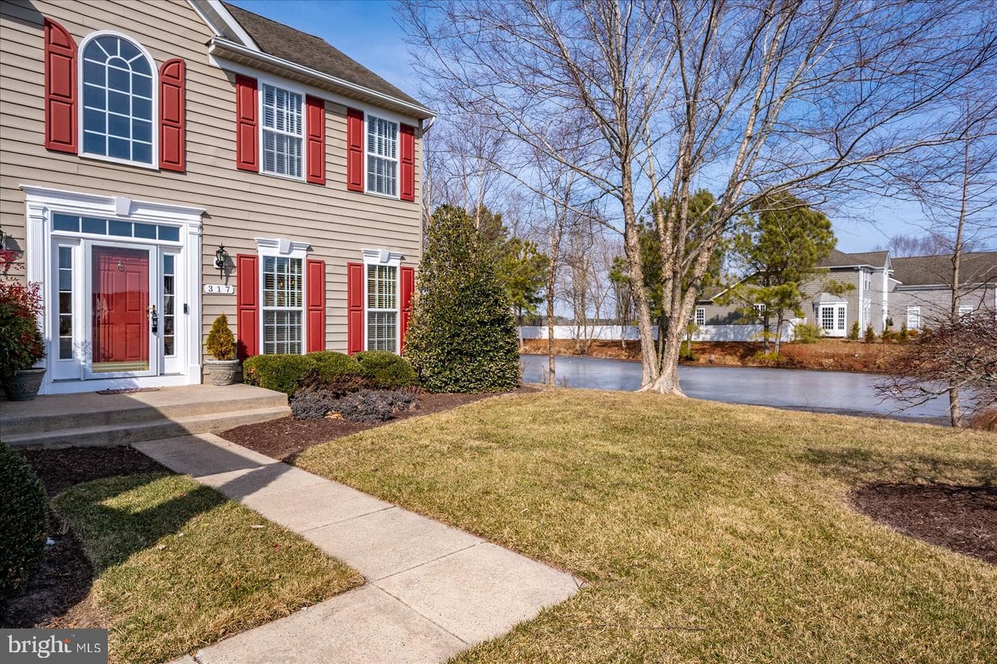 317 Powell Circle photo 4