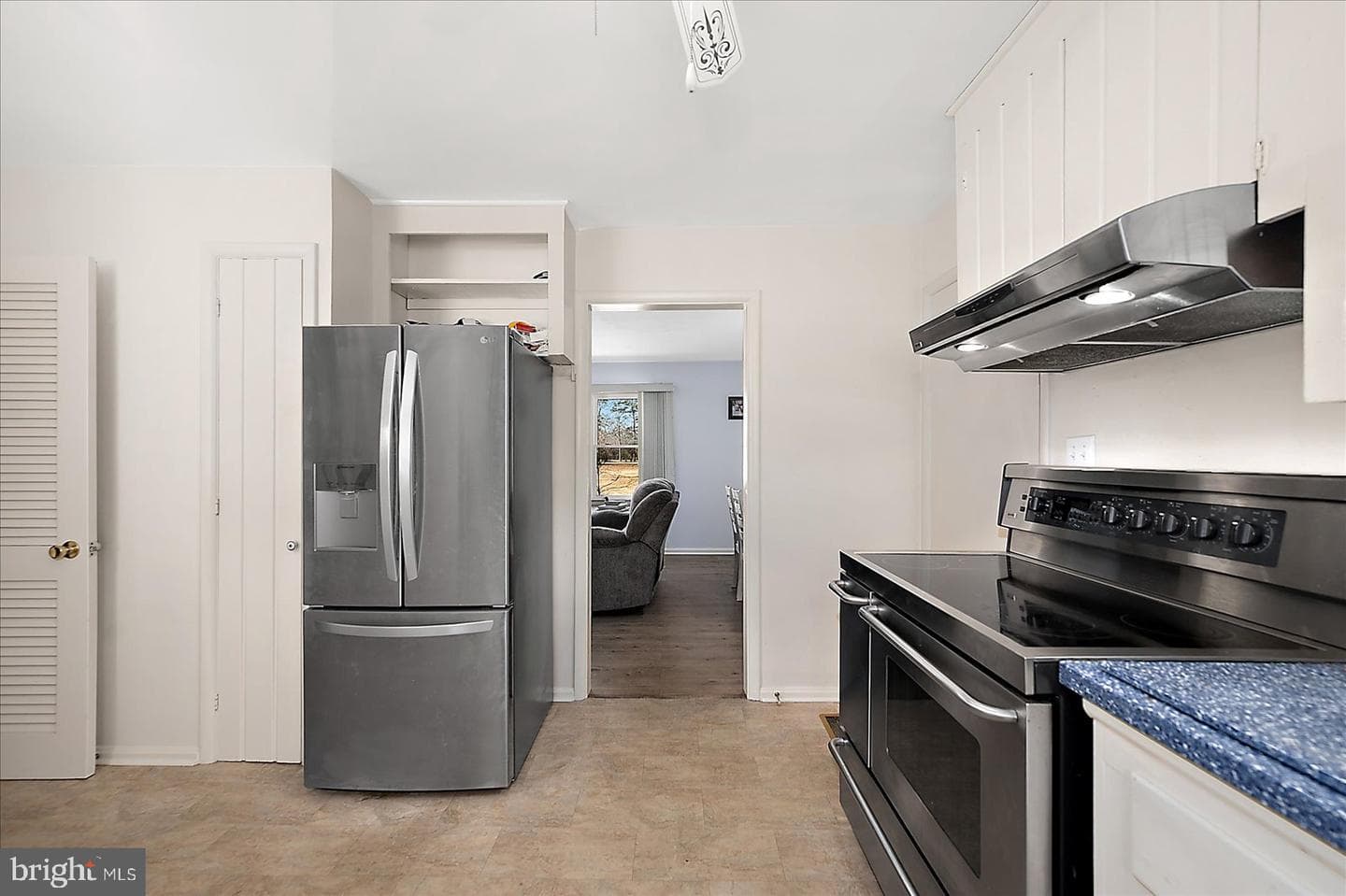 327 Winter Quarters Drive photo 23